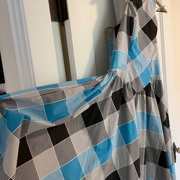 Vintage Summer Dress - Picture 3 of 6